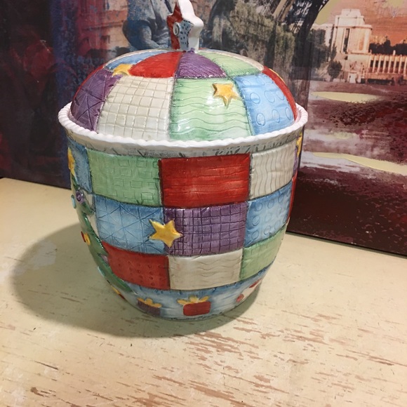 Christmas Patchwork Quilt Cookie Jar - Picture 2 of 12